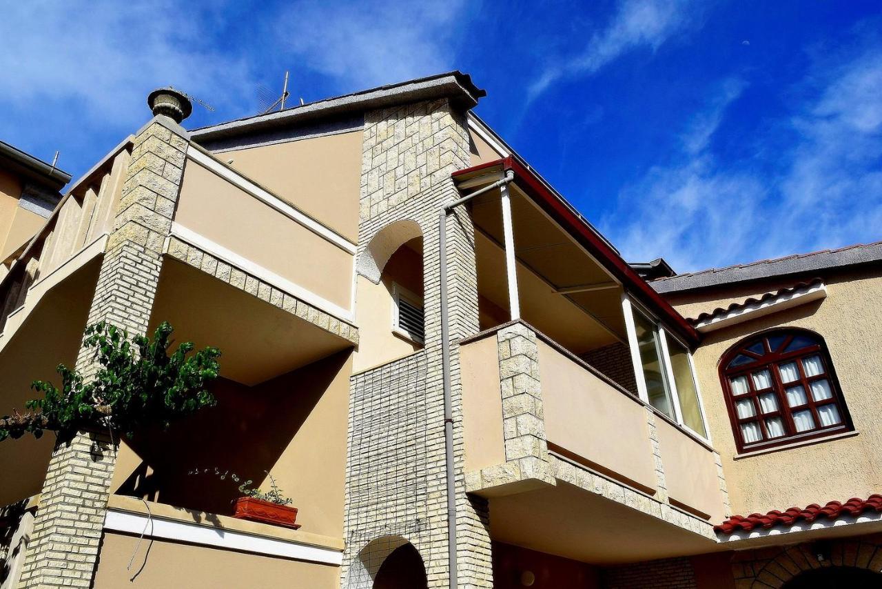 Zoro Apartments Palit エクステリア 写真