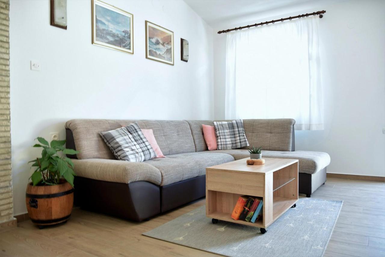 Zoro Apartments Palit エクステリア 写真